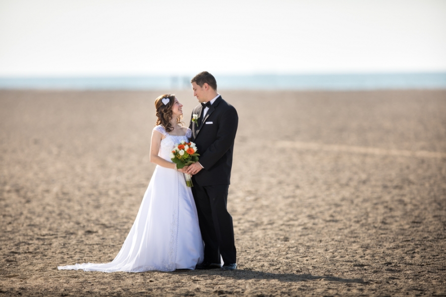 12 Amazing Spots To Take Wedding Photos On Lake Erie Rock The Lake