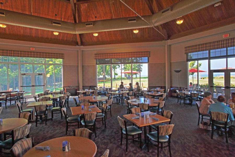 Lakefront dining